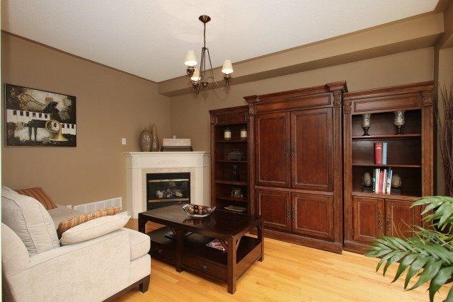 55 Bentoak Cres, House detached with 3 bedrooms, 3 bathrooms and 3 parking in Vaughan ON | Image 6