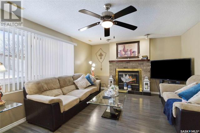 207 Steiger Crescent, House detached with 4 bedrooms, 3 bathrooms and null parking in Saskatoon SK | Image 4