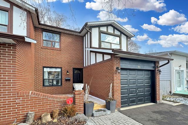 91 Micmac Cres, House semidetached with 4 bedrooms, 3 bathrooms and 3 parking in Toronto ON | Image 12