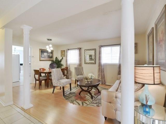 88 Pebblestone Circ, House detached with 4 bedrooms, 3 bathrooms and 2 parking in Brampton ON | Image 3