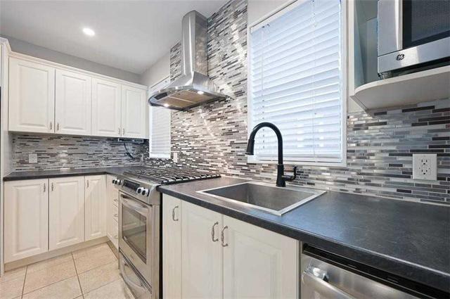 53 East 35th St, House detached with 3 bedrooms, 2 bathrooms and 3 parking in Hamilton ON | Image 28