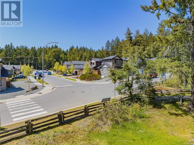 2000 Swordfern Rd, House detached with 3 bedrooms, 3 bathrooms and 2 parking in Nanaimo BC | Image 73