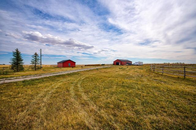 136139 658 Avenue E, House detached with 5 bedrooms, 4 bathrooms and 15 parking in Foothills County AB | Image 4
