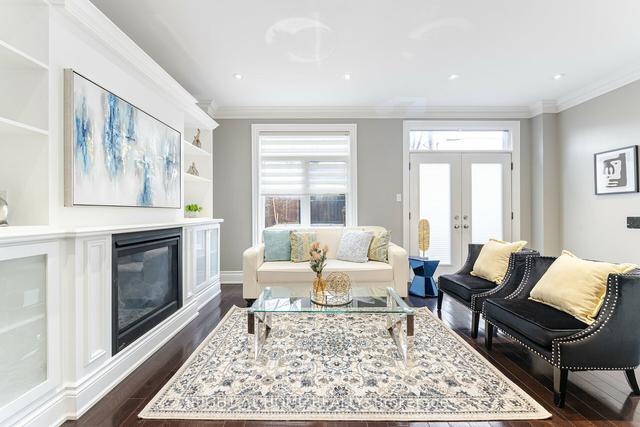 39a Wolcott Ave, House detached with 4 bedrooms, 5 bathrooms and 2 parking in Toronto ON | Image 9