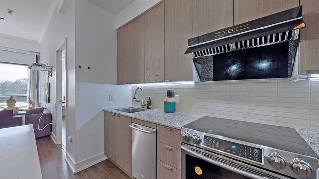 308 - 23 Sheppard Ave E, Condo with 2 bedrooms, 2 bathrooms and 1 parking in Toronto ON | Image 3