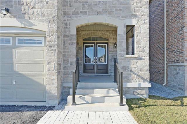 22 Point Reyes Terr, House detached with 4 bedrooms, 4 bathrooms and 2 parking in Brampton ON | Image 2
