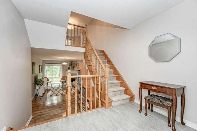 11 - 1205 Lamb's Crt, Townhouse with 3 bedrooms, 3 bathrooms and 2 parking in Burlington ON | Image 32