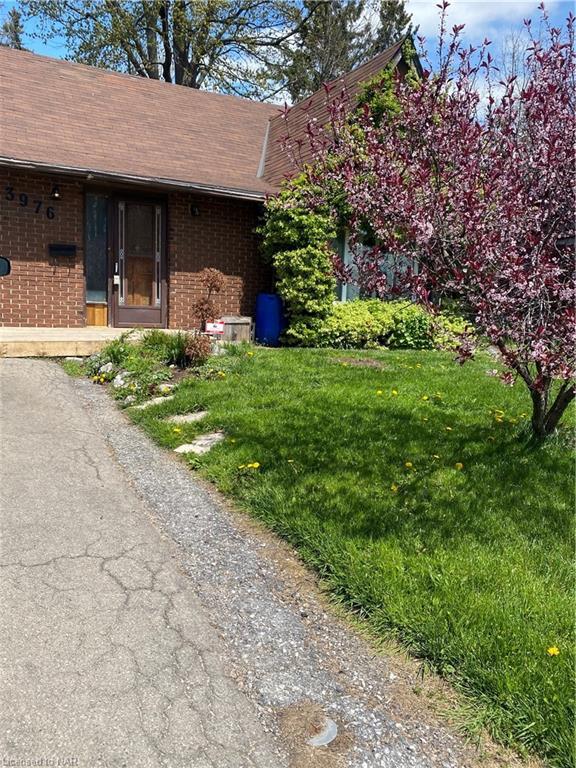 3976 Elizabeth Road Road, House detached with 3 bedrooms, 2 bathrooms and 3 parking in Fort Erie ON | Image 1