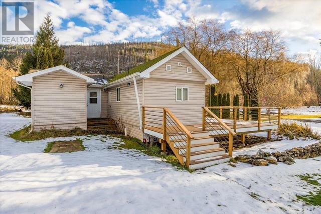 2269 Solsqua Road, House detached with 2 bedrooms, 2 bathrooms and 22 parking in Columbia Shuswap E BC | Image 30