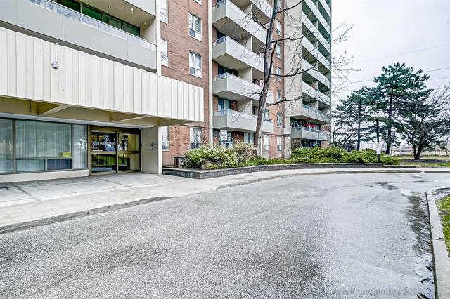 1113 - 9 Four Winds Dr, Condo with 2 bedrooms, 1 bathrooms and 1 parking in Toronto ON | Image 19