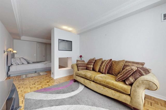 118 - 7398 Yonge St, Condo with 3 bedrooms, 2 bathrooms and 3 parking in Vaughan ON | Image 14