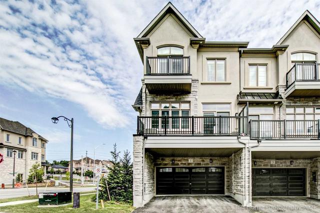 1 Fernhill Lane, House attached with 3 bedrooms, 3 bathrooms and 4 parking in Markham ON | Image 1