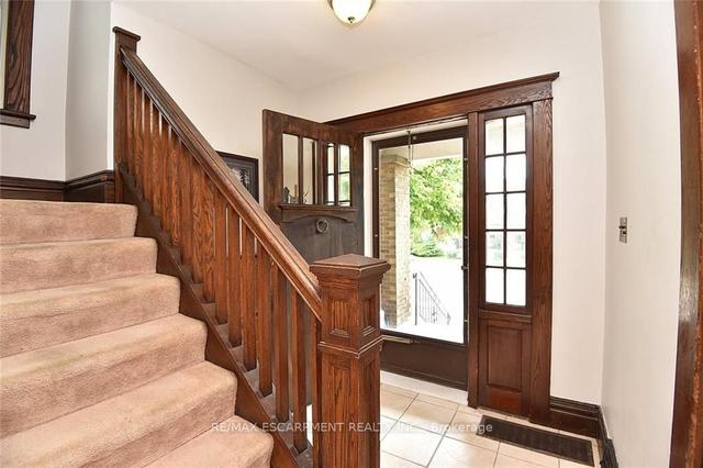 208 Rosslyn Ave, House detached with 4 bedrooms, 1 bathrooms and 1 parking in Hamilton ON | Image 17