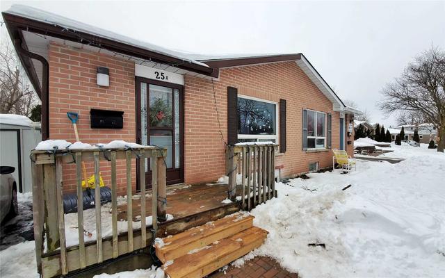 25a College Cres, House semidetached with 3 bedrooms, 1 bathrooms and 2 parking in Barrie ON | Image 1