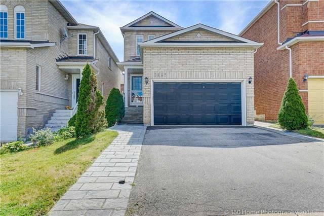 8569 Martin Grove Rd, House detached with 3 bedrooms, 3 bathrooms and 4 parking in Vaughan ON | Image 1