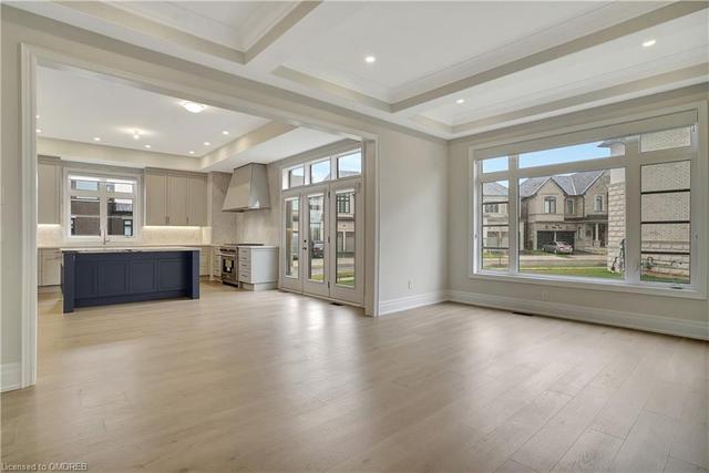 2279 Hyacinth Crescent Crescent, House detached with 4 bedrooms, 3 bathrooms and 4 parking in Oakville ON | Image 15