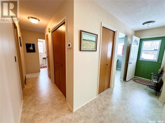 300 1st Street W, House detached with 4 bedrooms, 2 bathrooms and null parking in Meota SK | Image 14