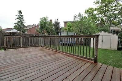 33 Kennaley Cres, House semidetached with 3 bedrooms, 3 bathrooms and 3 parking in Toronto ON | Image 12
