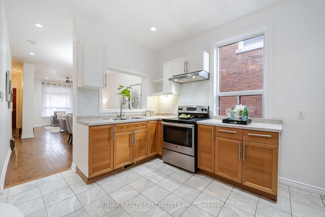 228 Locke St N, House semidetached with 3 bedrooms, 1 bathrooms and 2 parking in Hamilton ON | Image 4