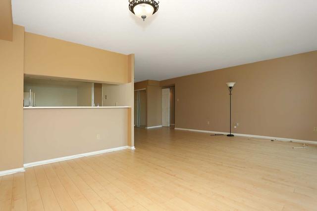 724 - 7805 Bayview Ave, Condo with 2 bedrooms, 2 bathrooms and 1 parking in Markham ON | Image 17