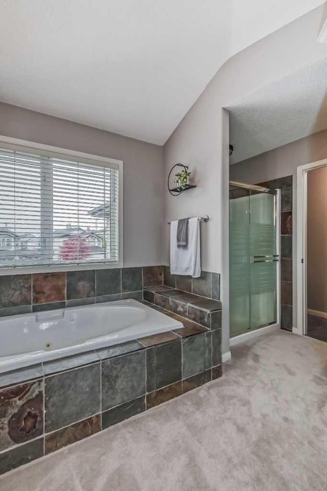 35 Valley Creek Bay Nw, House detached with 3 bedrooms, 2 bathrooms and 2 parking in Calgary AB | Image 23