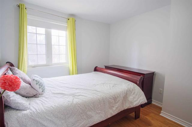 120 Trudelle St, Townhouse with 3 bedrooms, 2 bathrooms and 1 parking in Toronto ON | Image 14