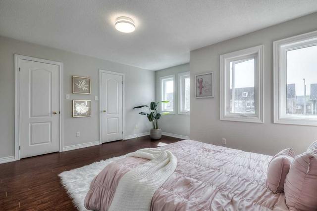 77 Ruby Cres, House attached with 3 bedrooms, 3 bathrooms and 4 parking in Richmond Hill ON | Image 20