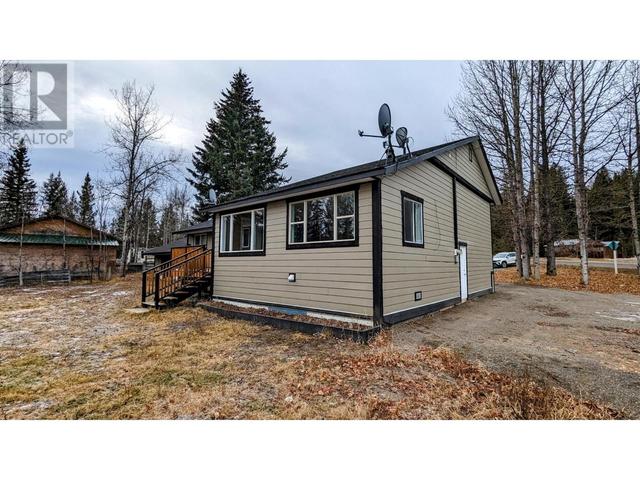 5611 Canim Hendrix Lake Road, House detached with 3 bedrooms, 2 bathrooms and null parking in Cariboo H BC | Image 5