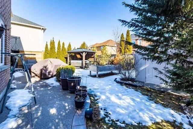 2241 Proudfoot Tr E, House detached with 4 bedrooms, 5 bathrooms and 6 parking in Oakville ON | Image 25