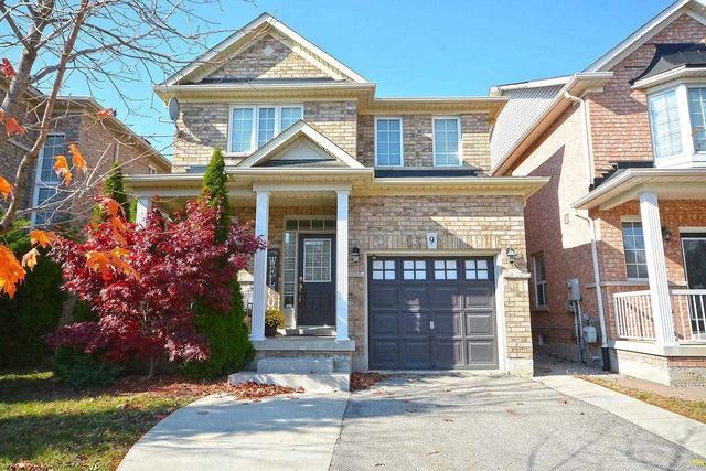 9 Lockburn Cres, House detached with 3 bedrooms, 3 bathrooms and 4 parking in Brampton ON | Image 1