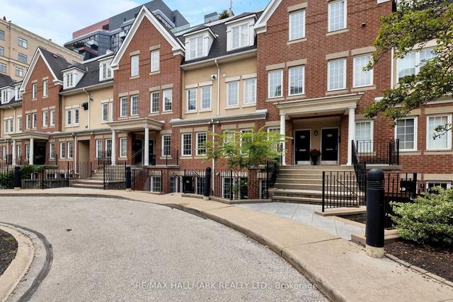 th36 - 11 Niagara St, Townhouse with 2 bedrooms, 1 bathrooms and 1 parking in Toronto ON | Image 1
