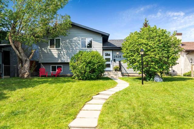 2828 Cedarbrae Drive Sw, House detached with 4 bedrooms, 3 bathrooms and 4 parking in Calgary AB | Image 1