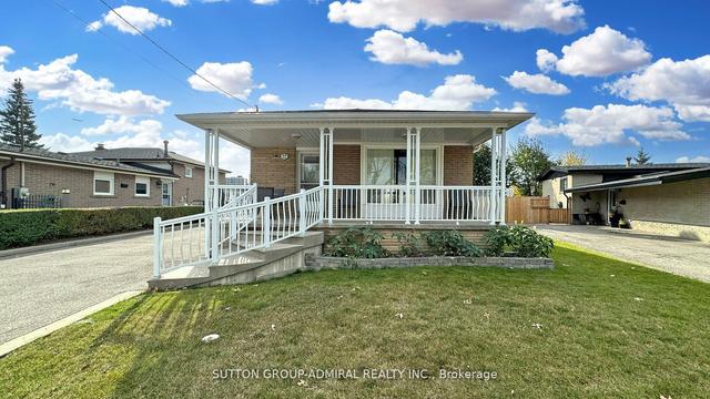 22 Secroft Cres, House detached with 3 bedrooms, 2 bathrooms and 8 parking in Toronto ON | Image 12