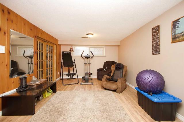 618 Stone St, House semidetached with 3 bedrooms, 1 bathrooms and 4 parking in Oshawa ON | Image 15