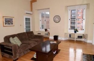 8 - 131 King St E, Townhouse with 3 bedrooms, 3 bathrooms and 1 parking in Kingston ON | Image 3
