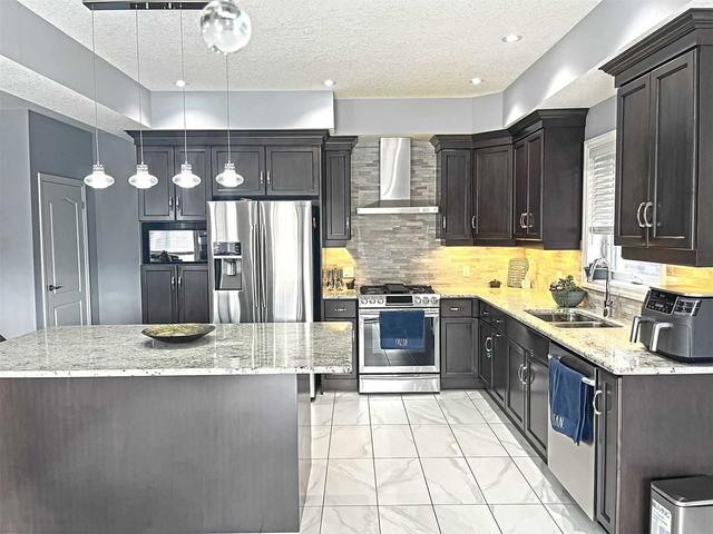 1085 Alberni Rd, House detached with 4 bedrooms, 4 bathrooms and 4 parking in Woodstock ON | Image 3