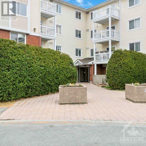 7 - 270 Lorry Greenberg Drive, Condo with 2 bedrooms, 1 bathrooms and 1 parking in Ottawa ON | Image 13