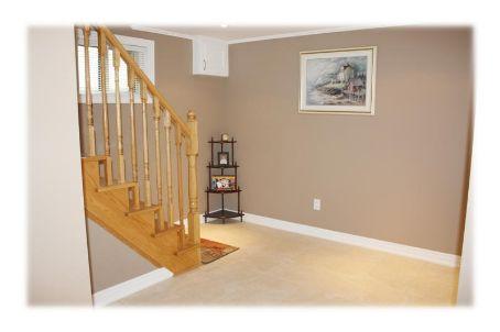 86 Harold St, House detached with 2 bedrooms, 2 bathrooms and 3 parking in Brampton ON | Image 6