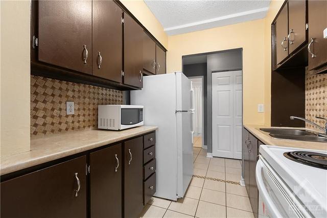 102c - 2044 Arrowsmith Drive, Condo with 2 bedrooms, 1 bathrooms and 1 parking in Ottawa ON | Image 19