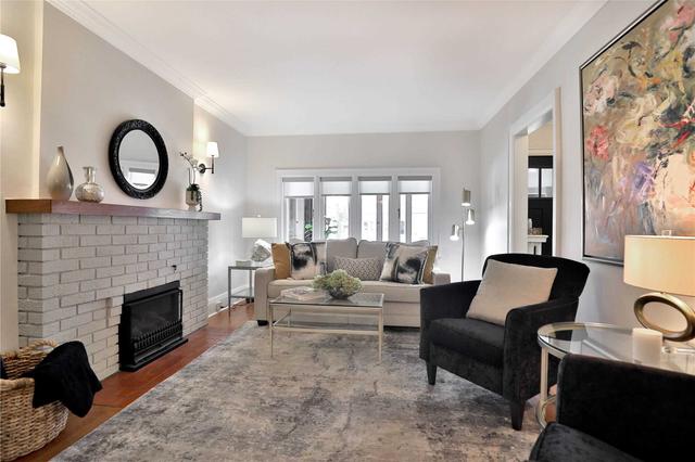 44 Humber Tr, House detached with 3 bedrooms, 2 bathrooms and 5 parking in Toronto ON | Image 34