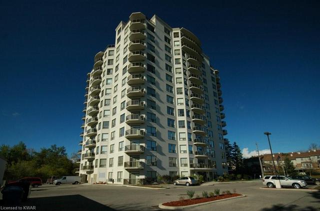 203 - 255 Keats Way, House attached with 2 bedrooms, 2 bathrooms and 1 parking in Waterloo ON | Image 2