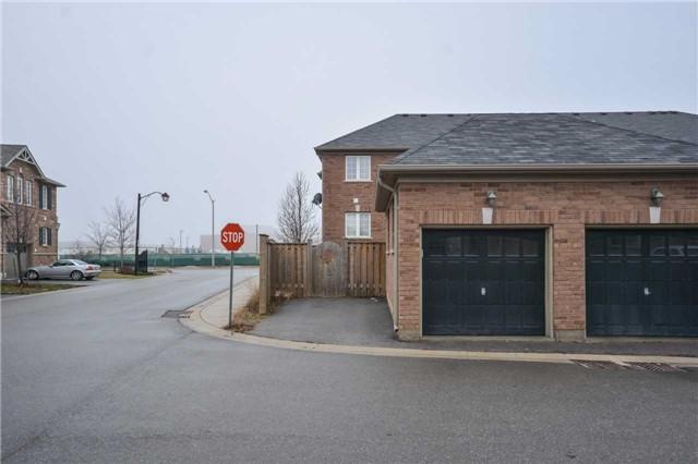 01 - 651 Farmstead Dr, House attached with 3 bedrooms, 3 bathrooms and 1 parking in Milton ON | Image 20