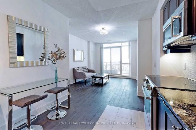 ph#2401 - 9201 Yonge St, Condo with 1 bedrooms, 1 bathrooms and 1 parking in Richmond Hill ON | Image 2
