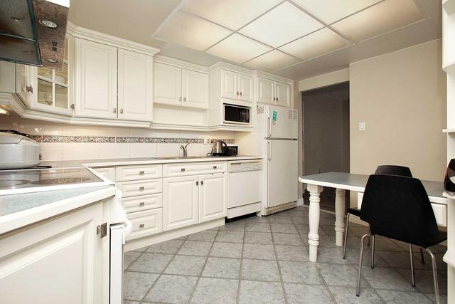 1907 - 1900 Sheppard Ave E, Condo with 2 bedrooms, 1 bathrooms and 1 parking in Toronto ON | Image 3
