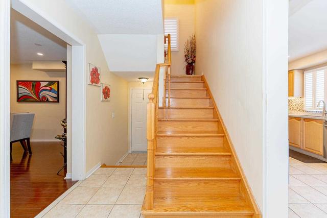 92 Williamson Dr, House detached with 3 bedrooms, 3 bathrooms and 6 parking in Brampton ON | Image 11