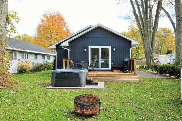 325 Lakewood Ave, House detached with 3 bedrooms, 2 bathrooms and 5 parking in Fort Erie ON | Image 13