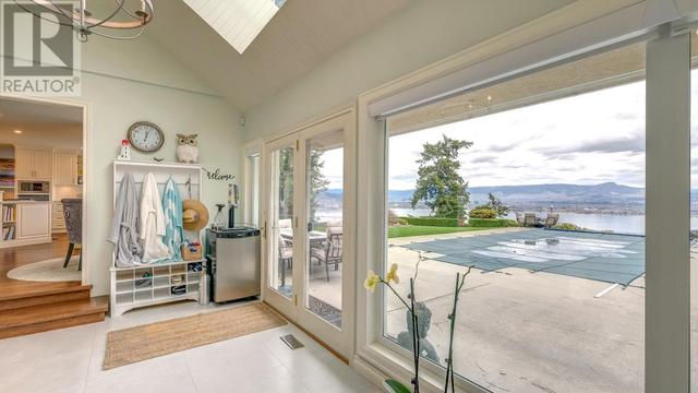 2897 Weatherhill Road, House detached with 4 bedrooms, 3 bathrooms and 9 parking in West Kelowna BC | Image 18
