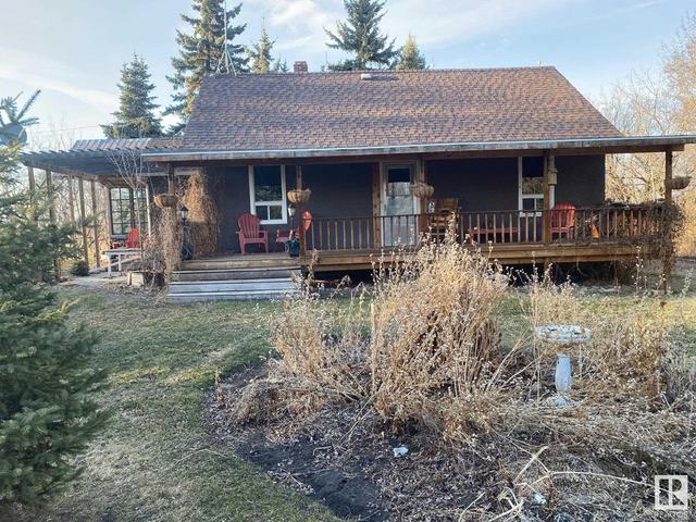 475002 Rge Rd 222, House detached with 2 bedrooms, 2 bathrooms and null parking in Wetaskiwin County No. 10 AB | Image 2