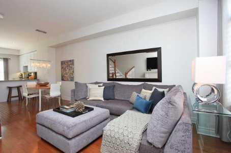 th82 - 119b The Queensway Ave, Townhouse with 3 bedrooms, 2 bathrooms and 1 parking in Toronto ON | Image 2
