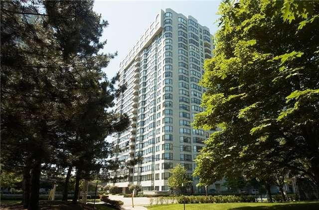 sph8 - 1 Aberfoyle Cres, Condo with 2 bedrooms, 2 bathrooms and 1 parking in Toronto ON | Image 1